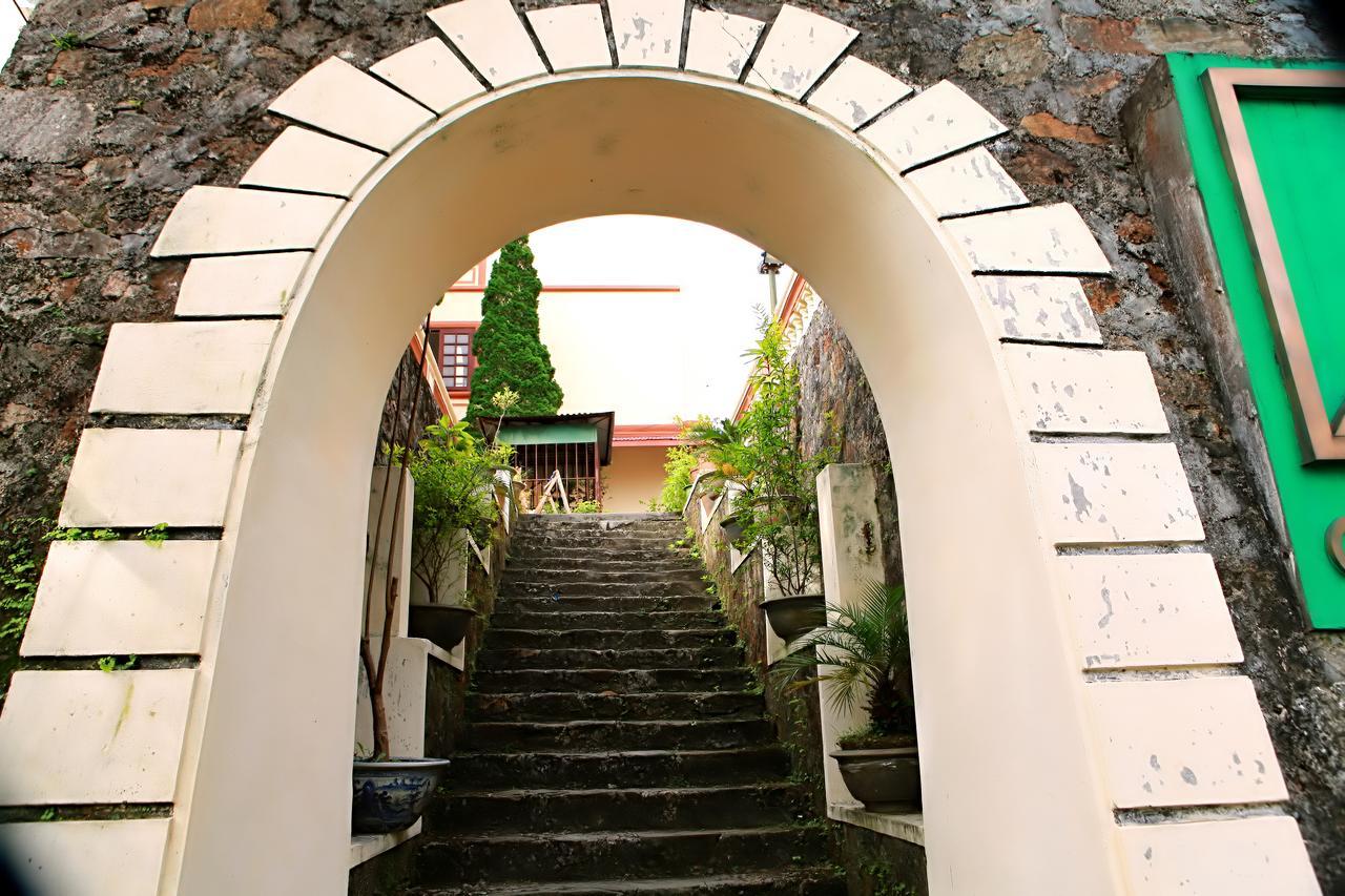 Khách Sạn Cây Thông Tam Ðảo Extérieur photo