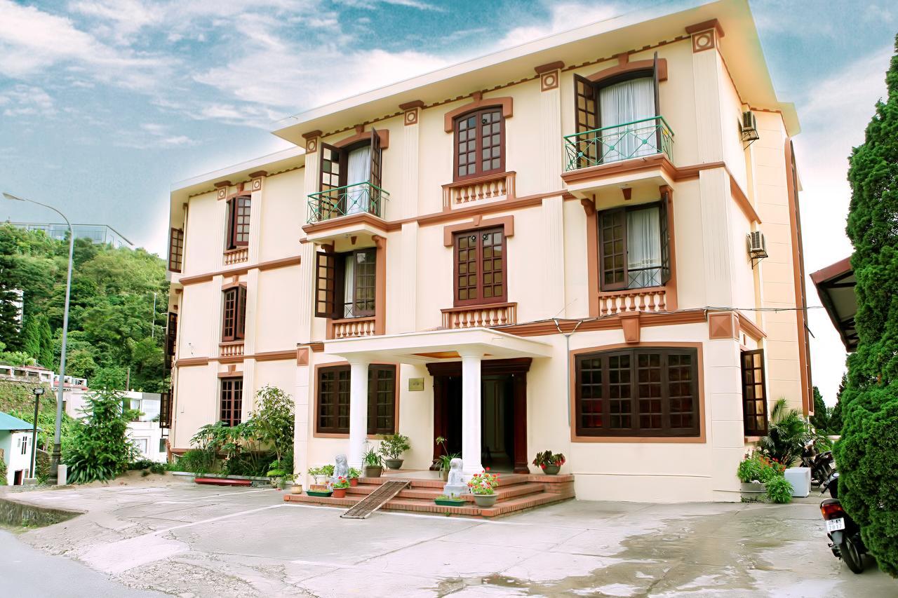 Khách Sạn Cây Thông Tam Ðảo Extérieur photo